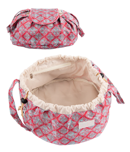 Bandie Bag in the Urban Beauty print